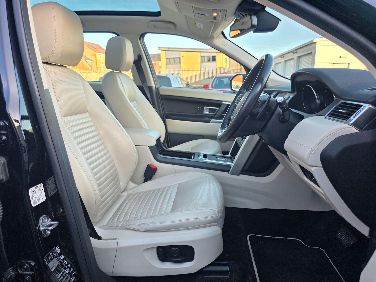 Used Land Rover Discovery Sport for sale - 76936585: Photo 11