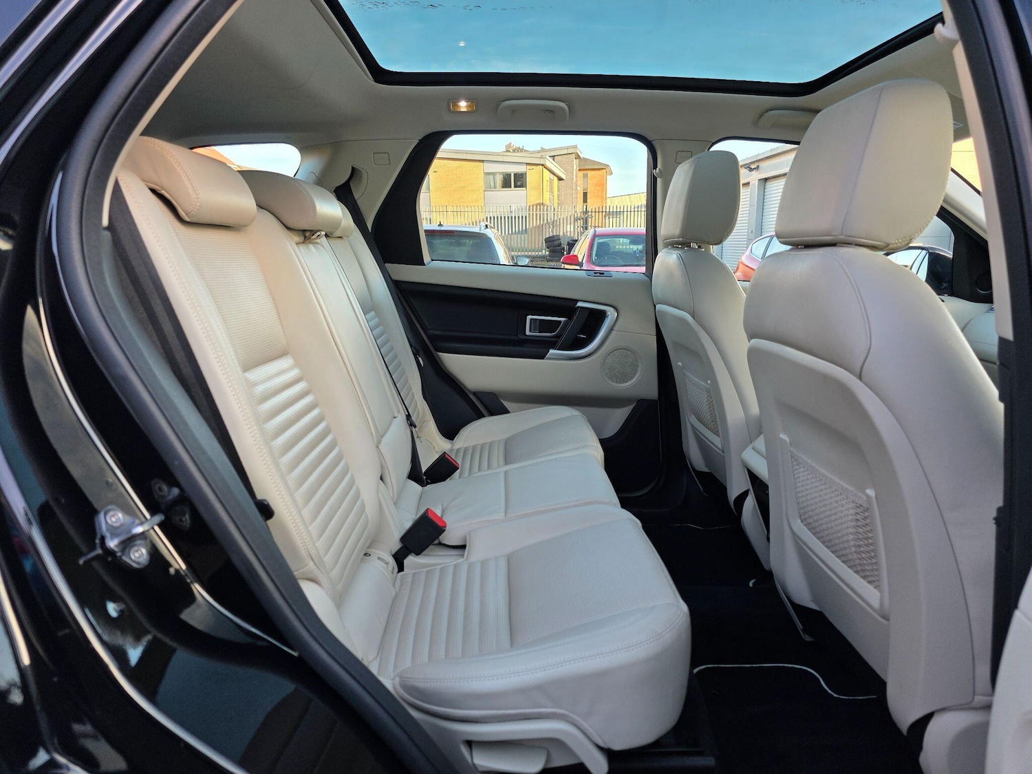 Used Land Rover Discovery Sport for sale - 76936585: Photo 13