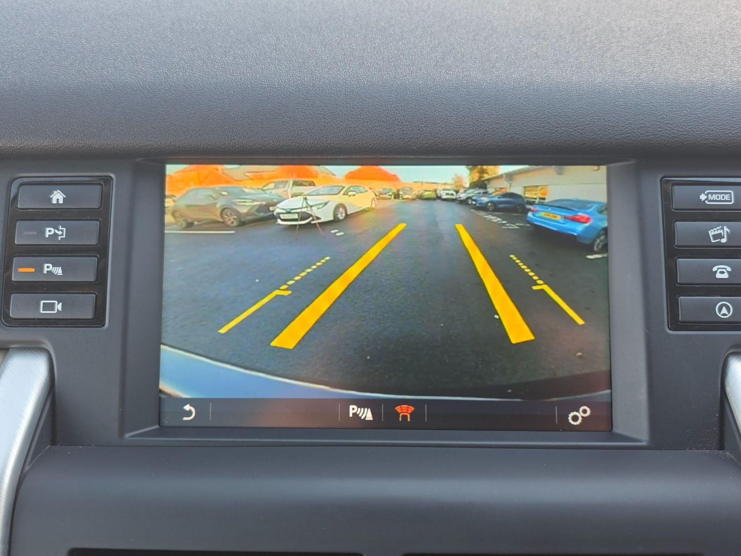 Used Land Rover Discovery Sport for sale - 76936585: Photo 24