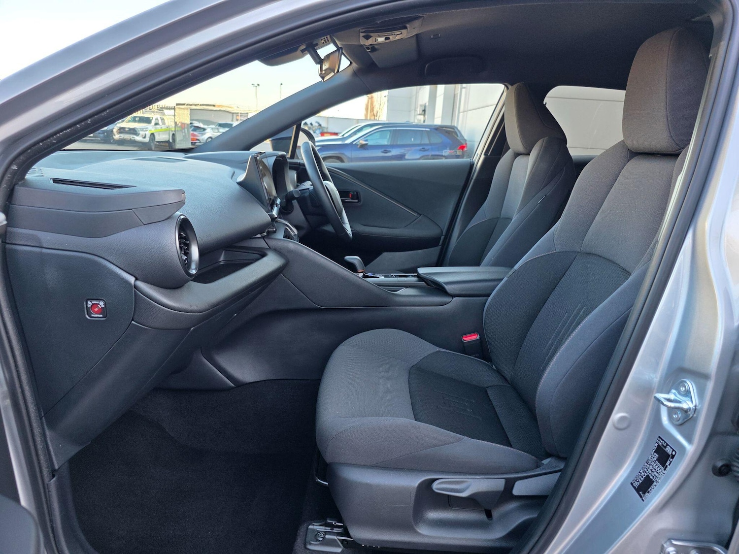 Used Toyota C-HR 2025 for sale - 77978399: Photo 12