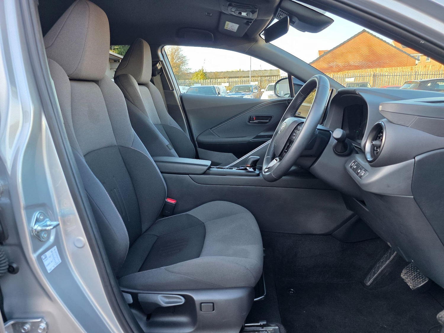 Used Toyota C-HR 2025 for sale - 77978399: Photo 13