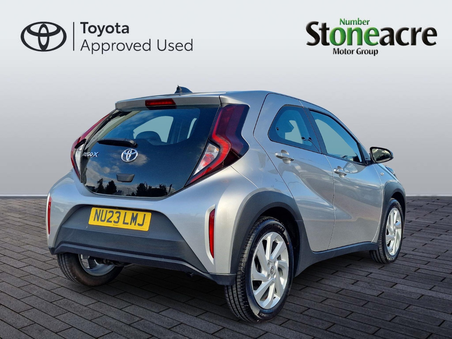 Used Toyota Aygo X 2023 for sale - 76865124: Photo 2