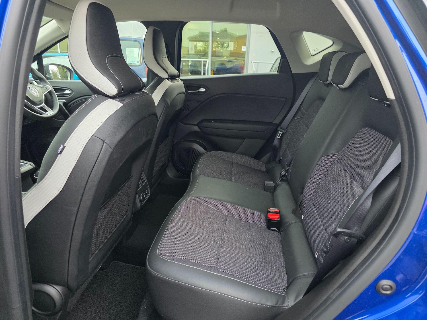 Used Renault Captur 2024 for sale - 78034083: Photo 12