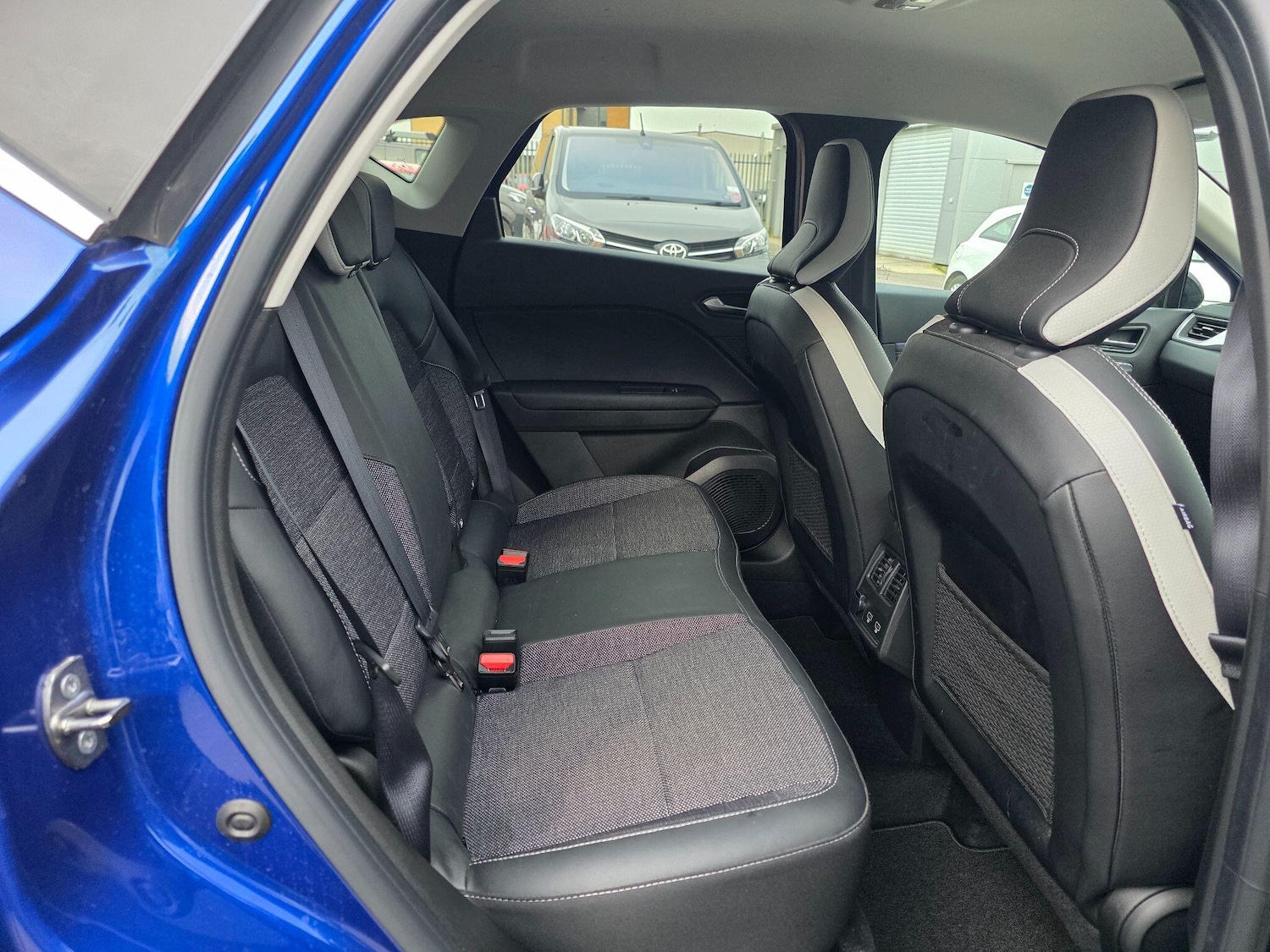 Used Renault Captur 2024 for sale - 78034083: Photo 13