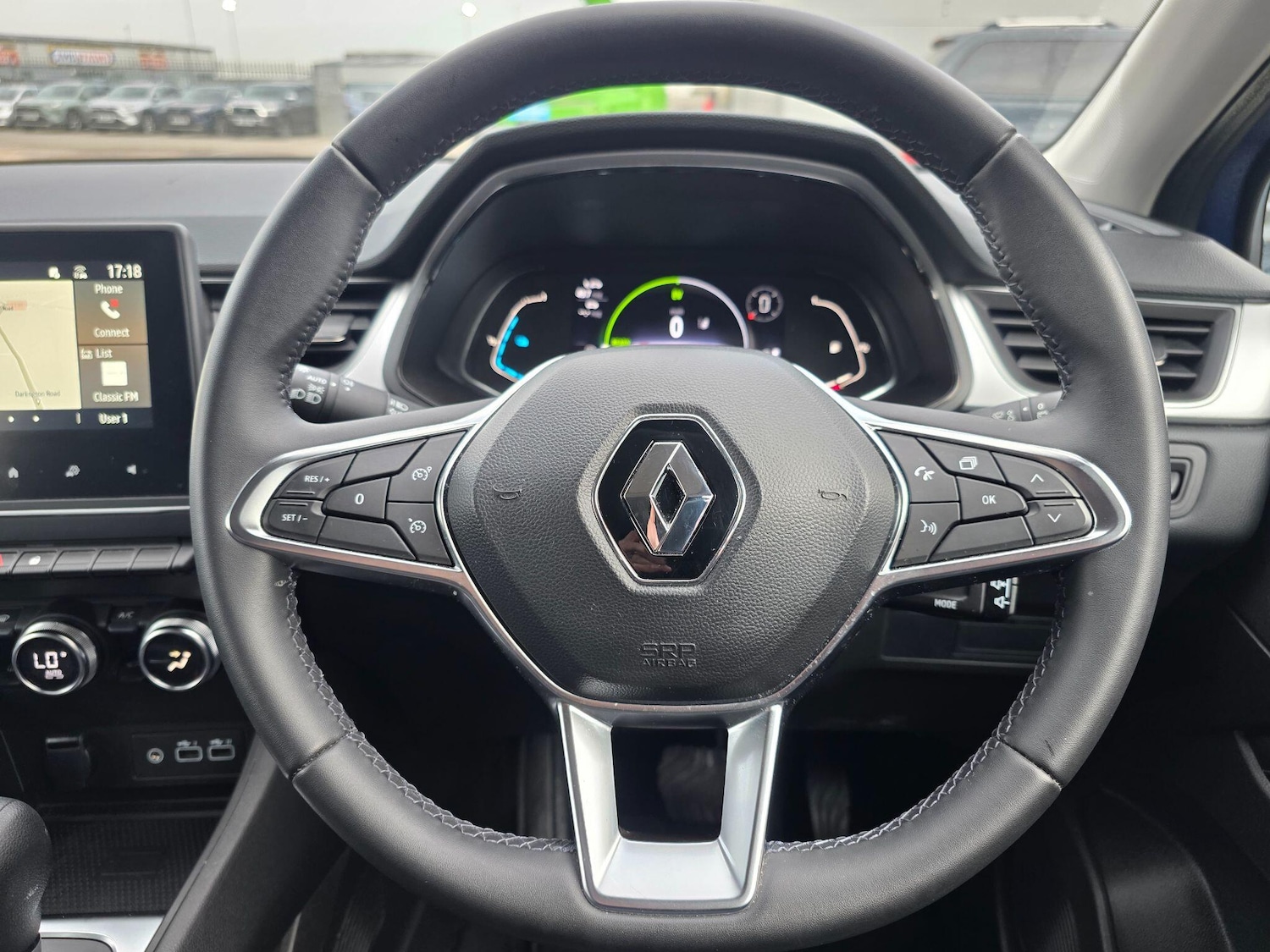 Used Renault Captur 2024 for sale - 78034083: Photo 8