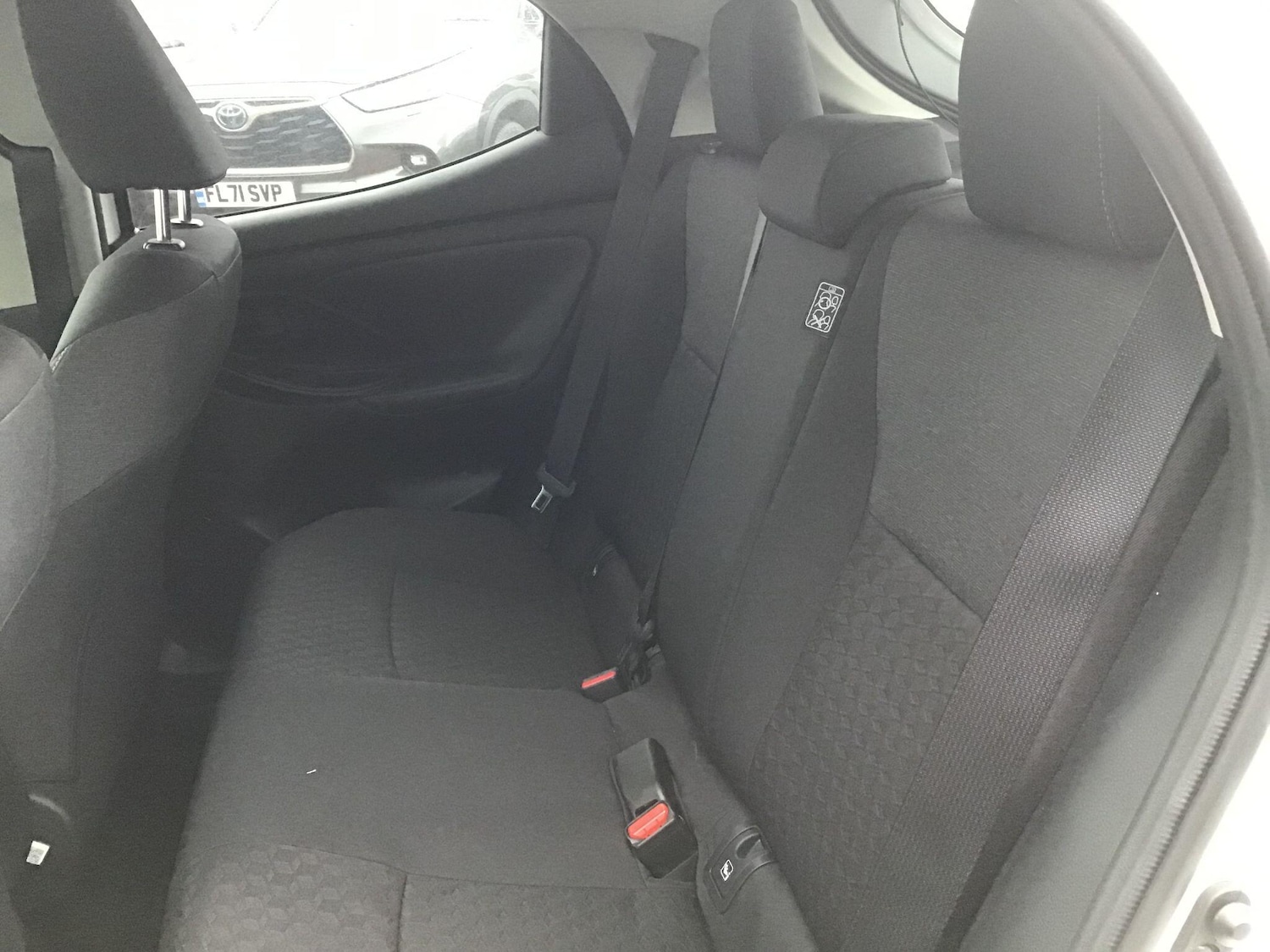 Used Toyota Yaris for sale - 77658012: Photo 13