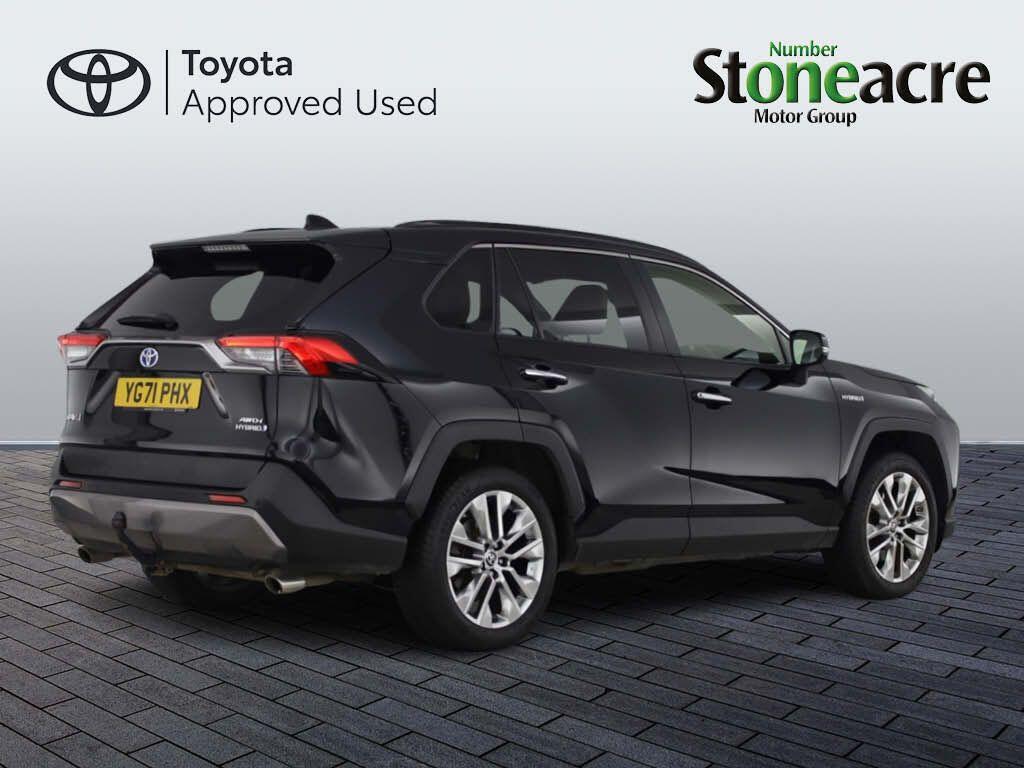 Used Toyota RAV4 2021 for sale - 76522325: Photo 2