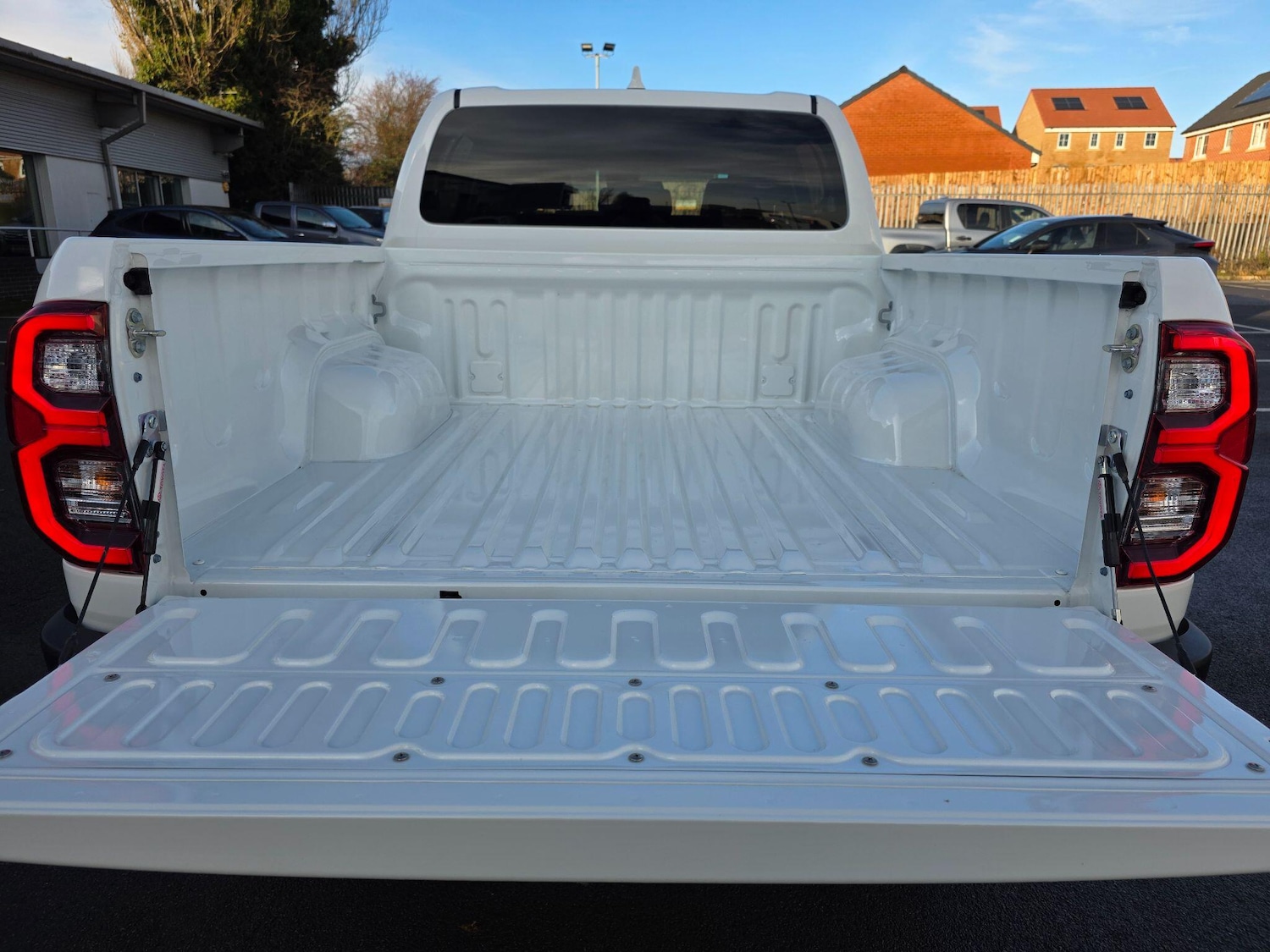 Used Toyota Hilux 2025 for sale - 76936134: Photo 16