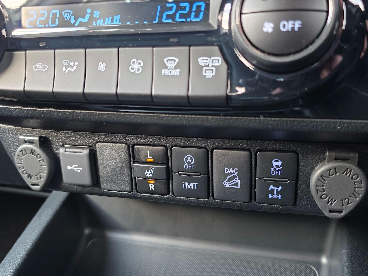 Used Toyota Hilux 2025 for sale - 76936134: Photo 23