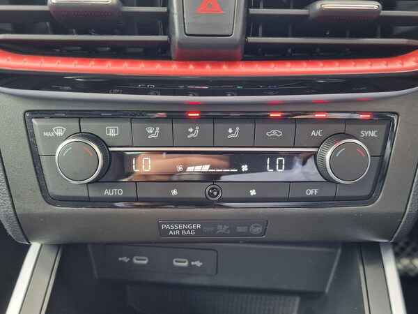 Used SEAT Arona 2023 for sale - 75978130: Photo 22