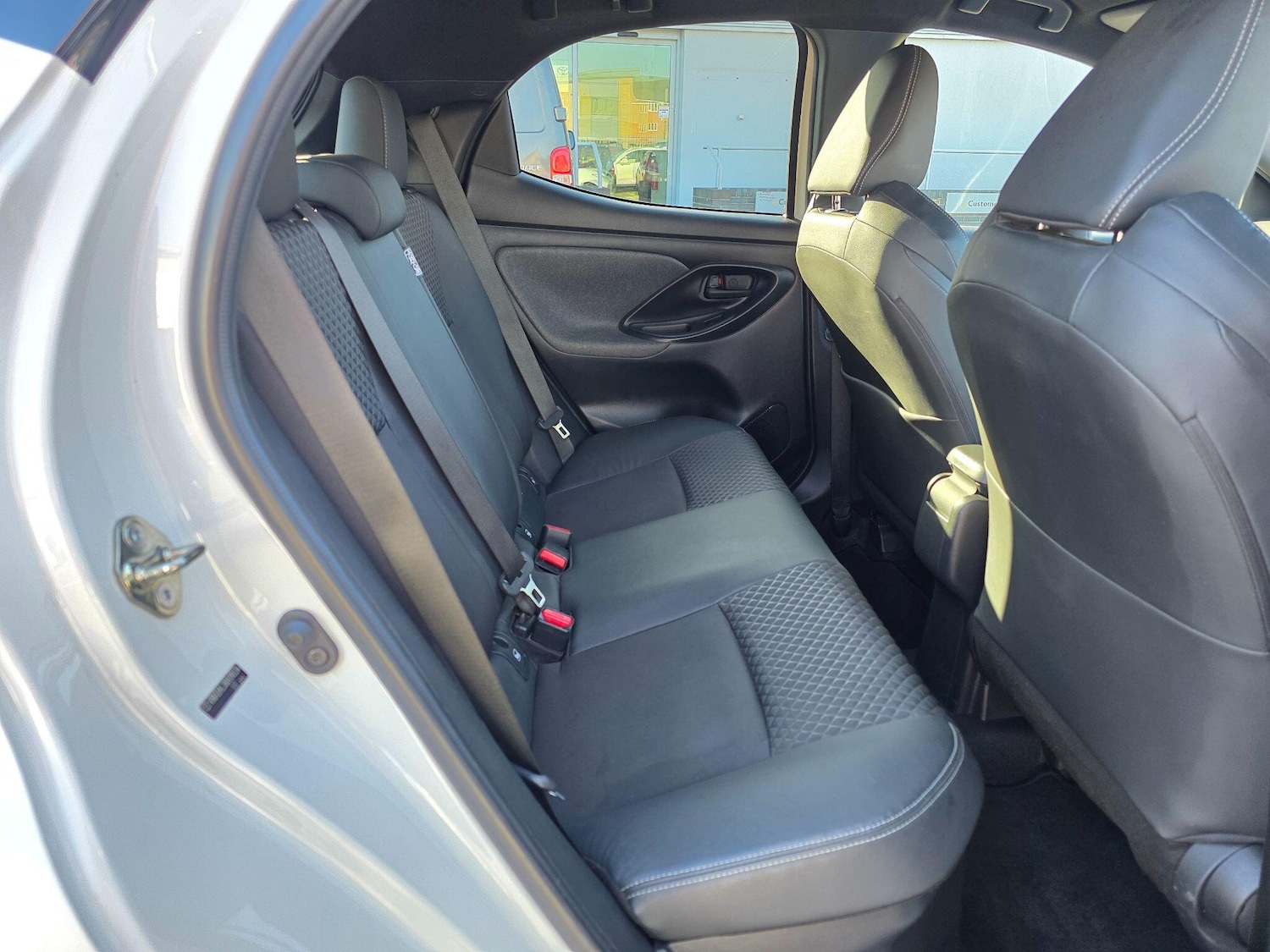 Used Toyota Yaris for sale - 77807680: Photo 15