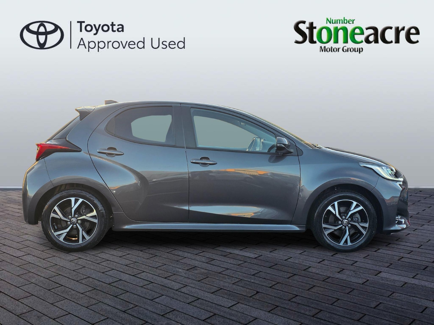 Used Toyota Yaris 2024 for sale - 77376329: Photo 18