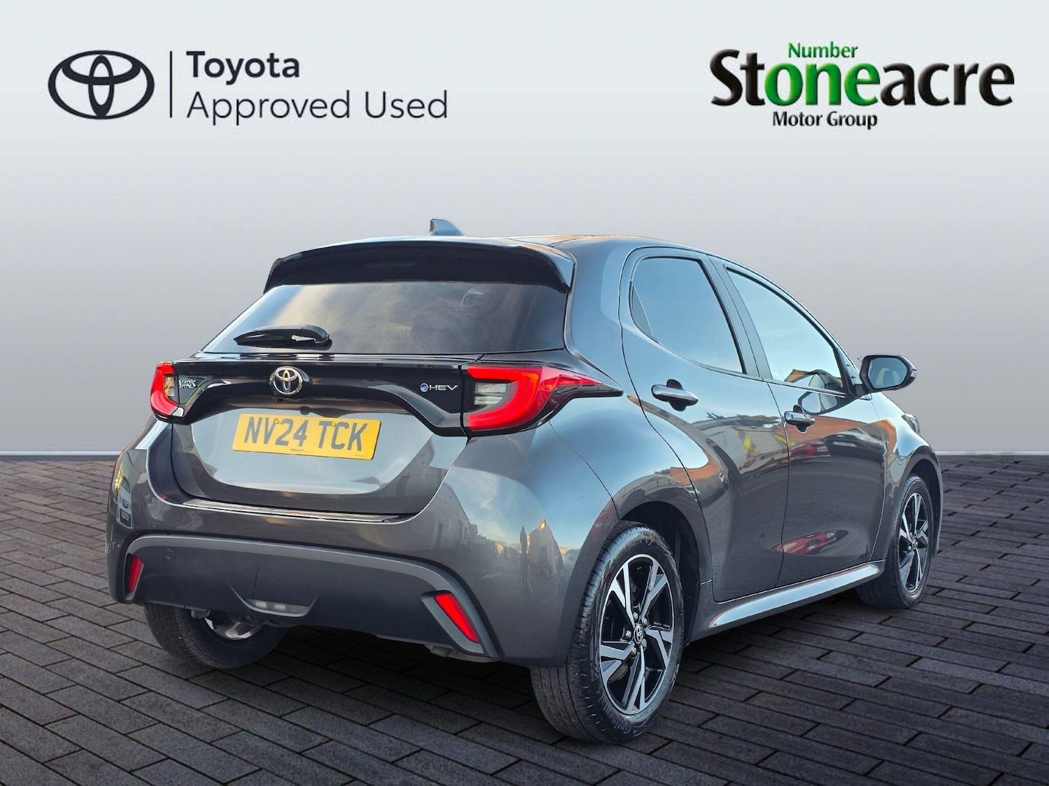 Used Toyota Yaris 2024 for sale - 77376329: Photo 2