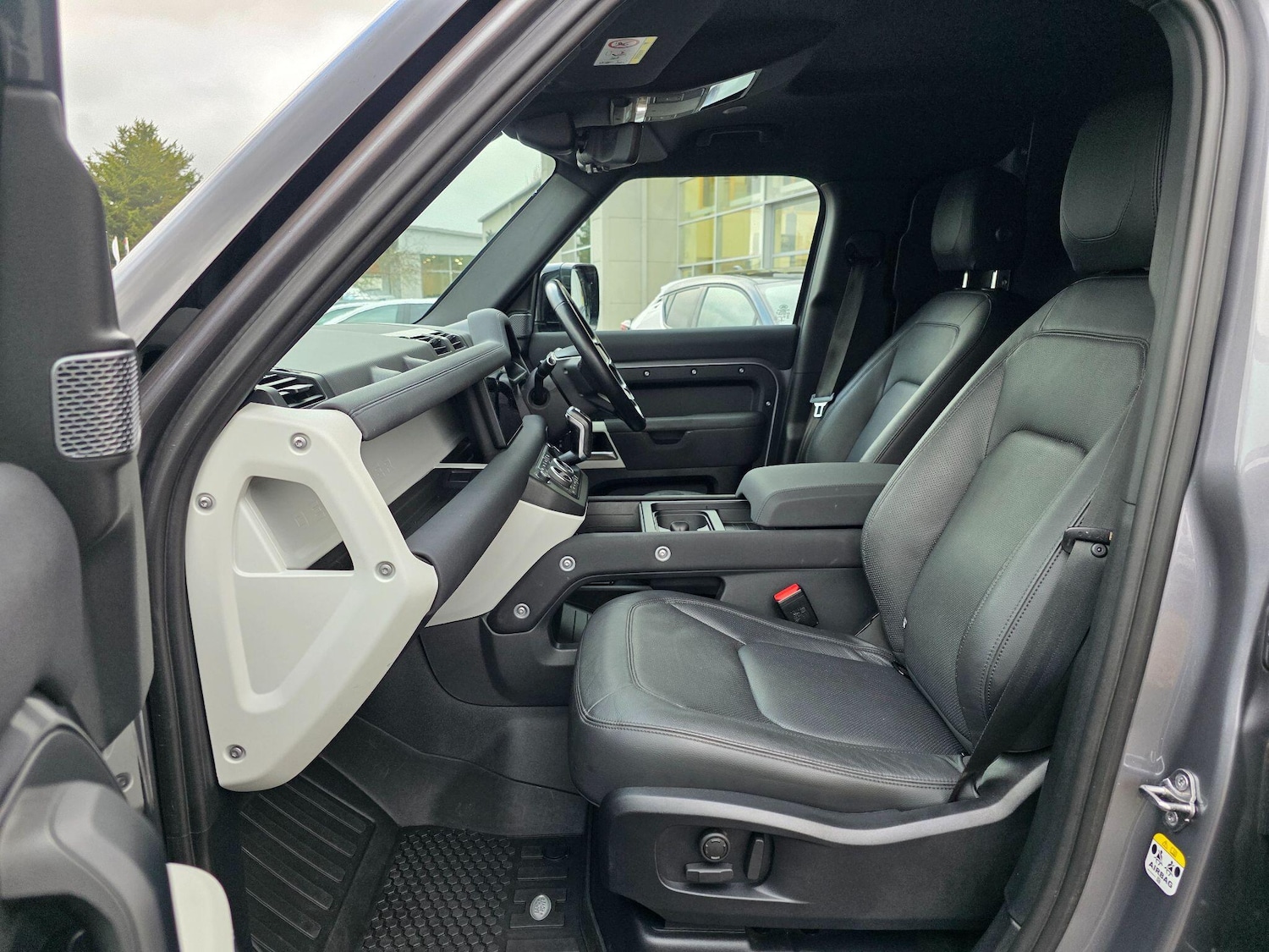 Used Land Rover Defender 2022 for sale - 77344008: Photo 10