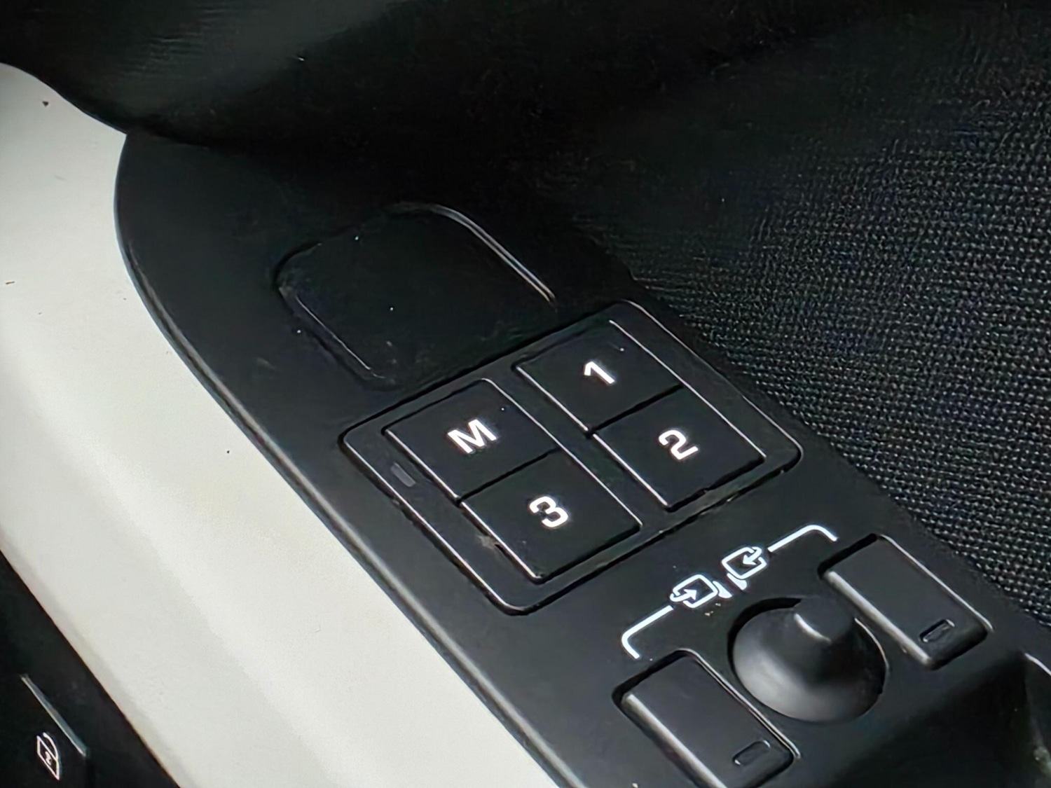 Used Land Rover Defender 2022 for sale - 77344008: Photo 23