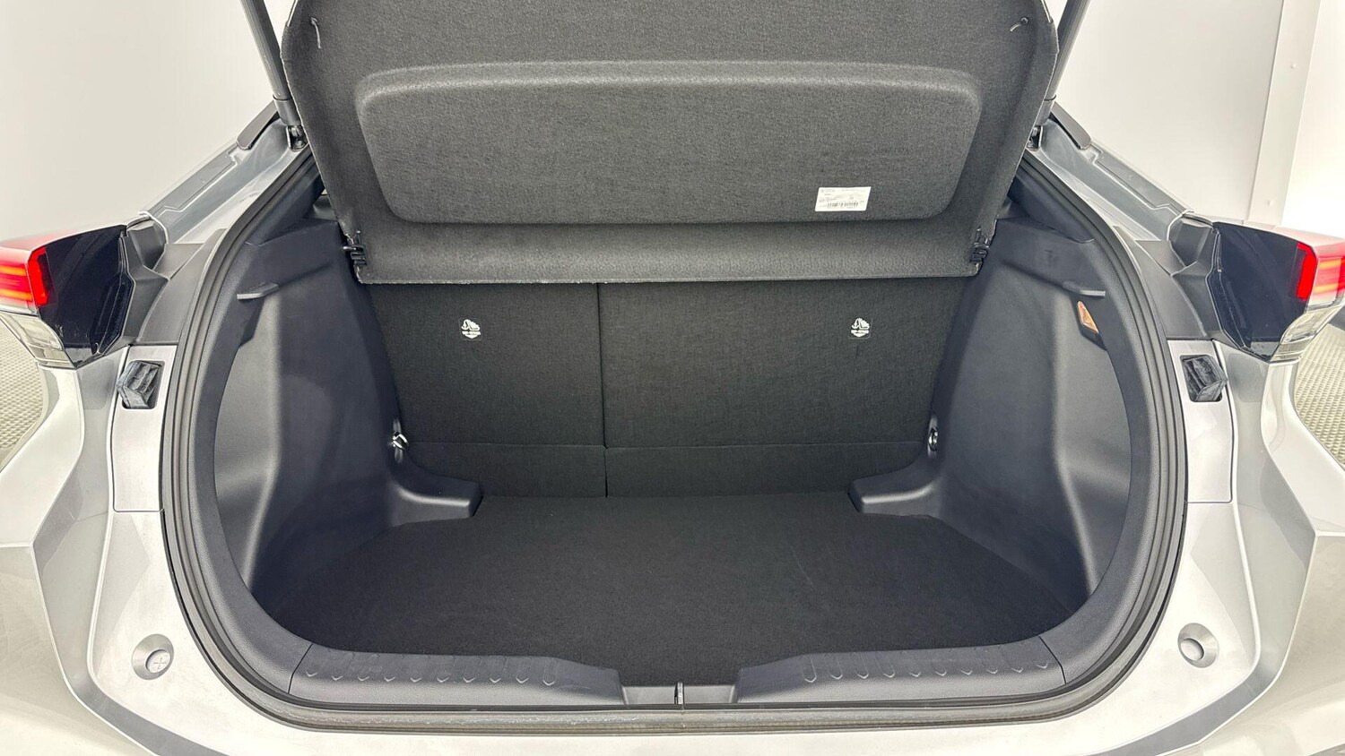 Used Toyota C-HR for sale - 77704791: Photo 16