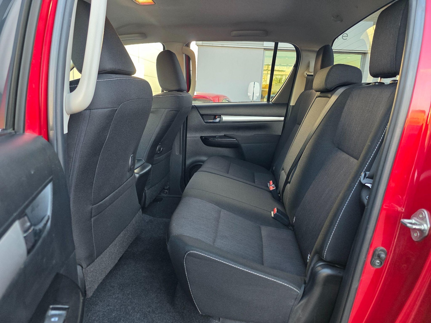 Used Toyota Hilux 2017 for sale - 76865836: Photo 14