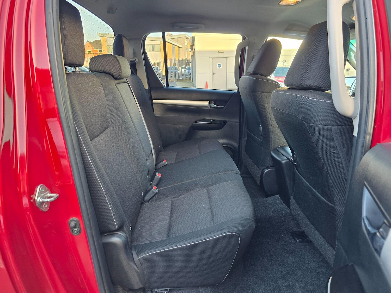 Used Toyota Hilux 2017 for sale - 76865836: Photo 15