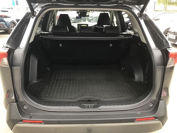 Used Toyota RAV4 2019 for sale - 76059551: Photo 15
