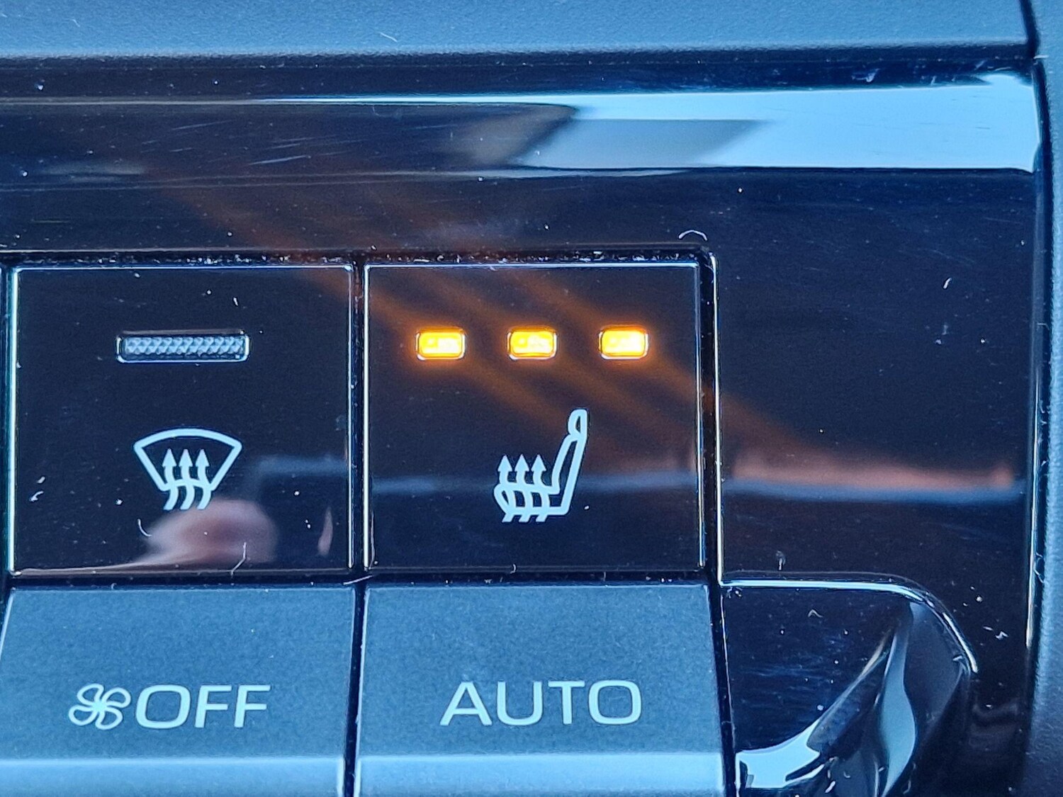 Used Toyota C-HR 2024 for sale - 76059212: Photo 23