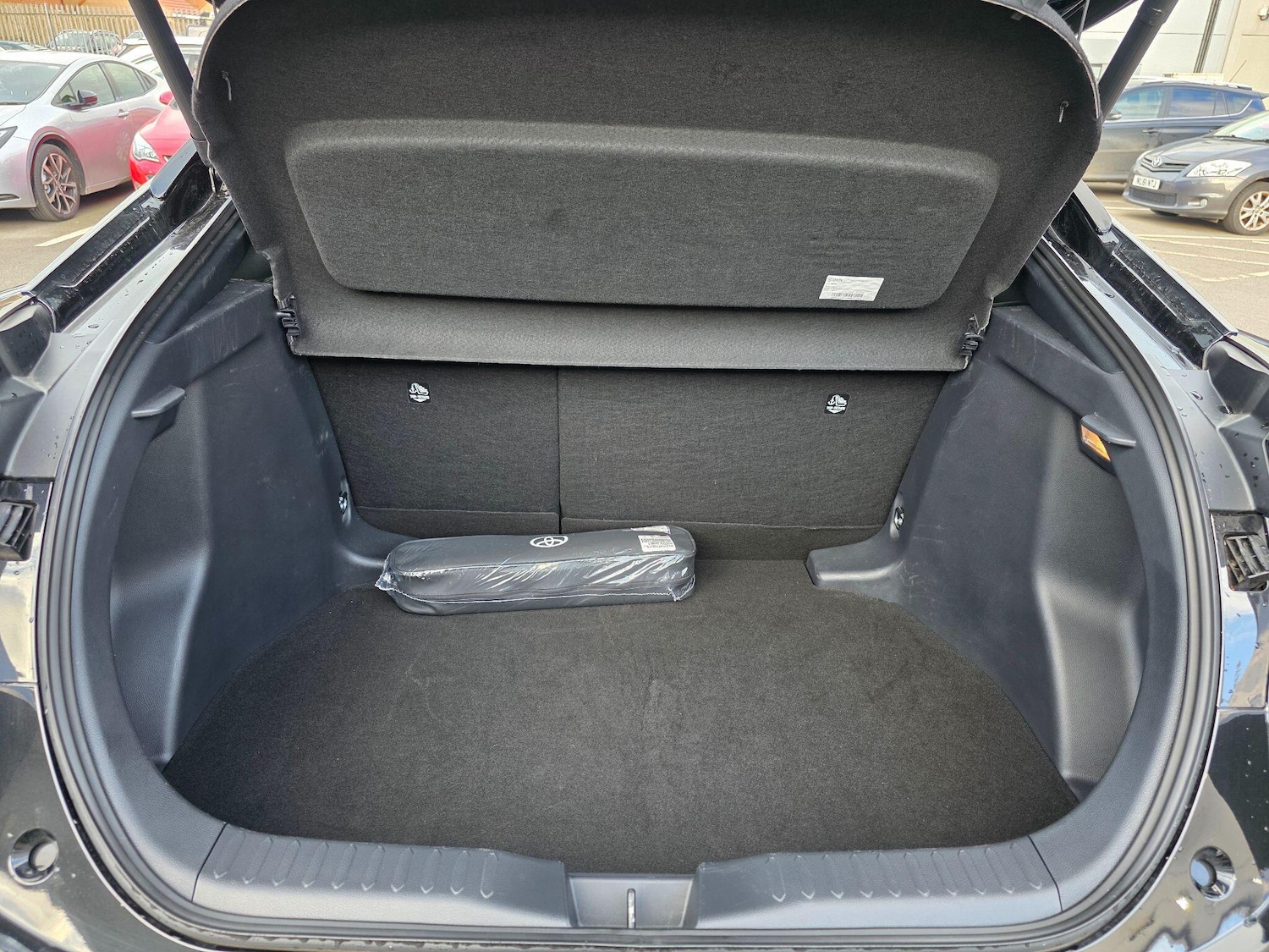 Used Toyota C-HR 2025 for sale - 77978401: Photo 16