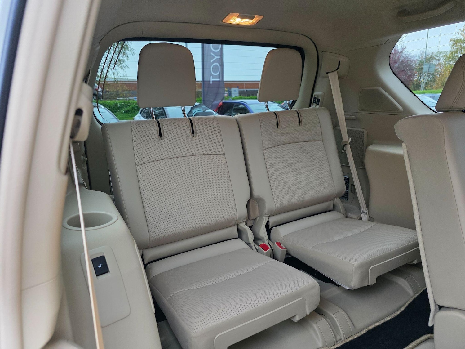 Used Toyota Land Cruiser 2023 for sale - 76433038: Photo 17