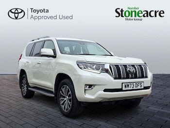 2023 (73) - 2.8 D-4D 204 Invincible 5dr Auto 7 Seats