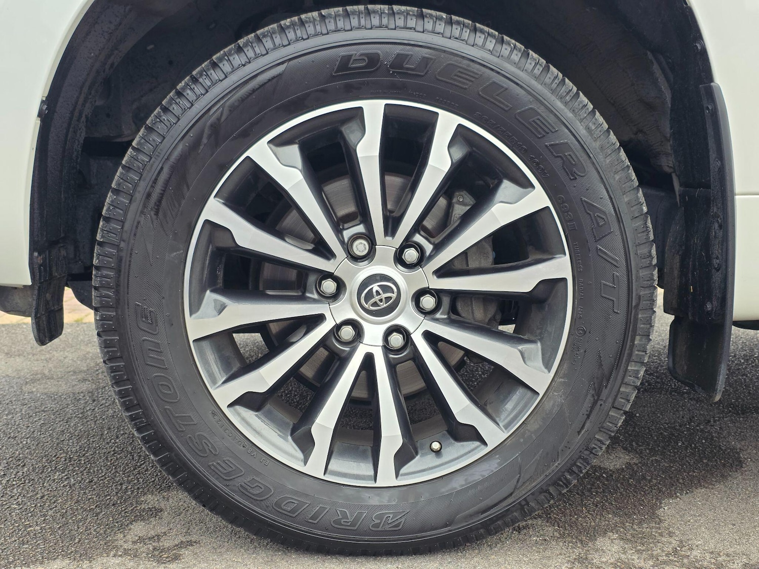 Used Toyota Land Cruiser 2023 for sale - 76433038: Photo 23