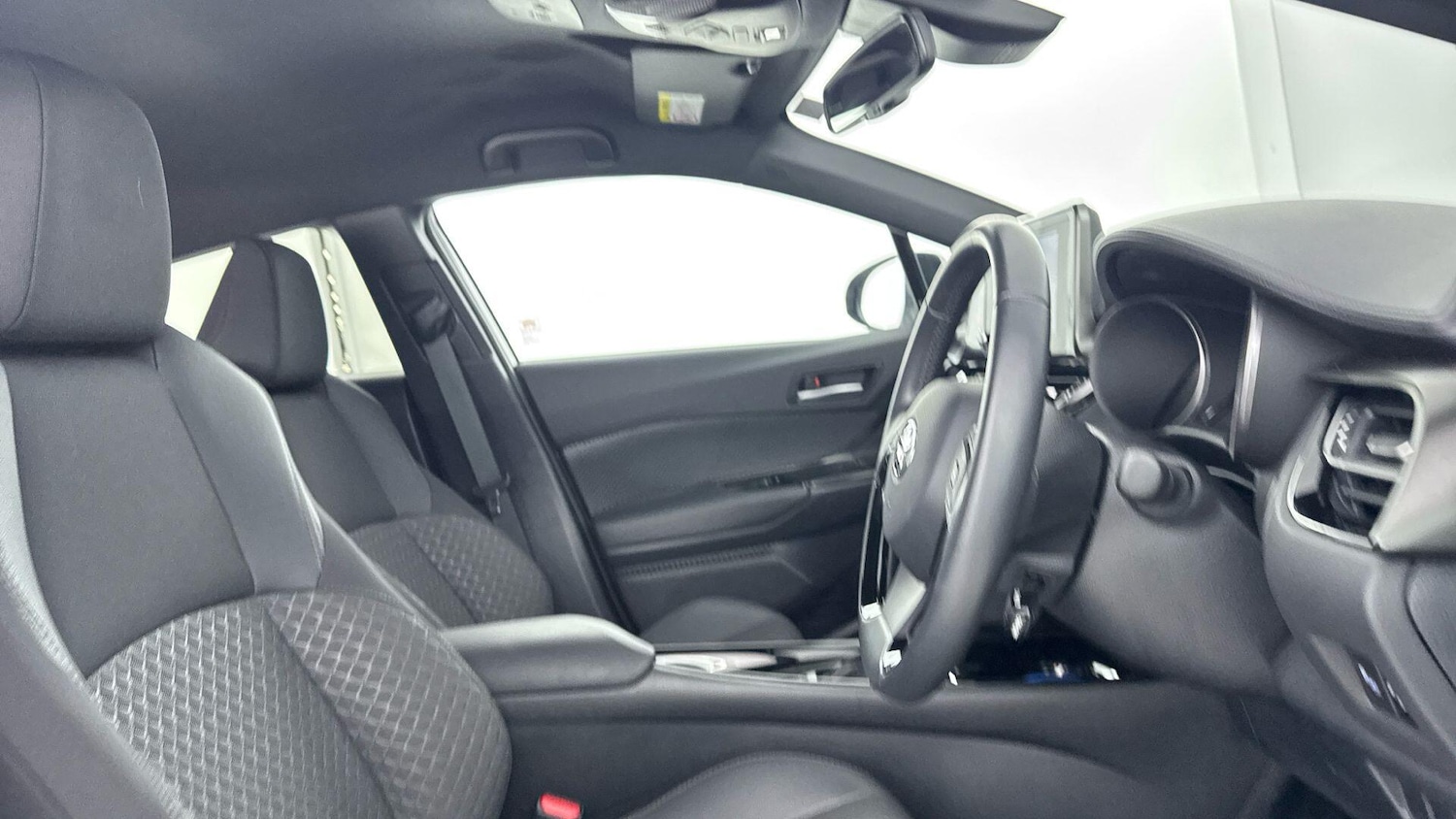 Used Toyota C-HR 2023 for sale - 78184722: Photo 13