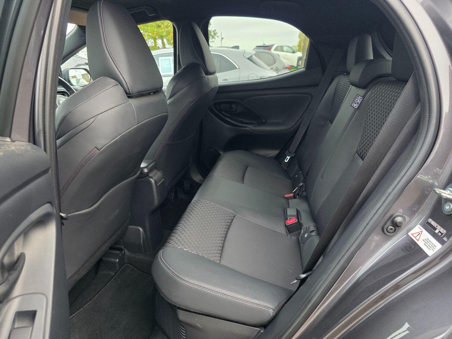 Used Toyota Yaris 2022 for sale - 76608499: Photo 14