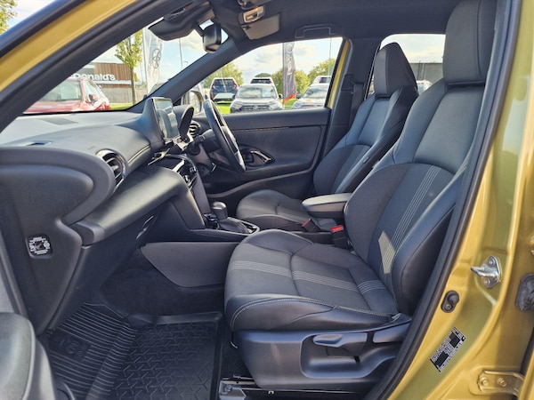 Used Toyota Yaris Cross 2022 for sale - 76326121: Photo 12
