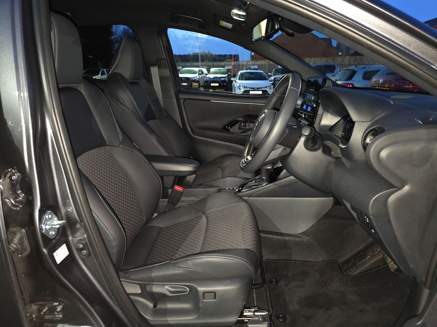 Used Toyota Yaris 2025 for sale - 77109573: Photo 13