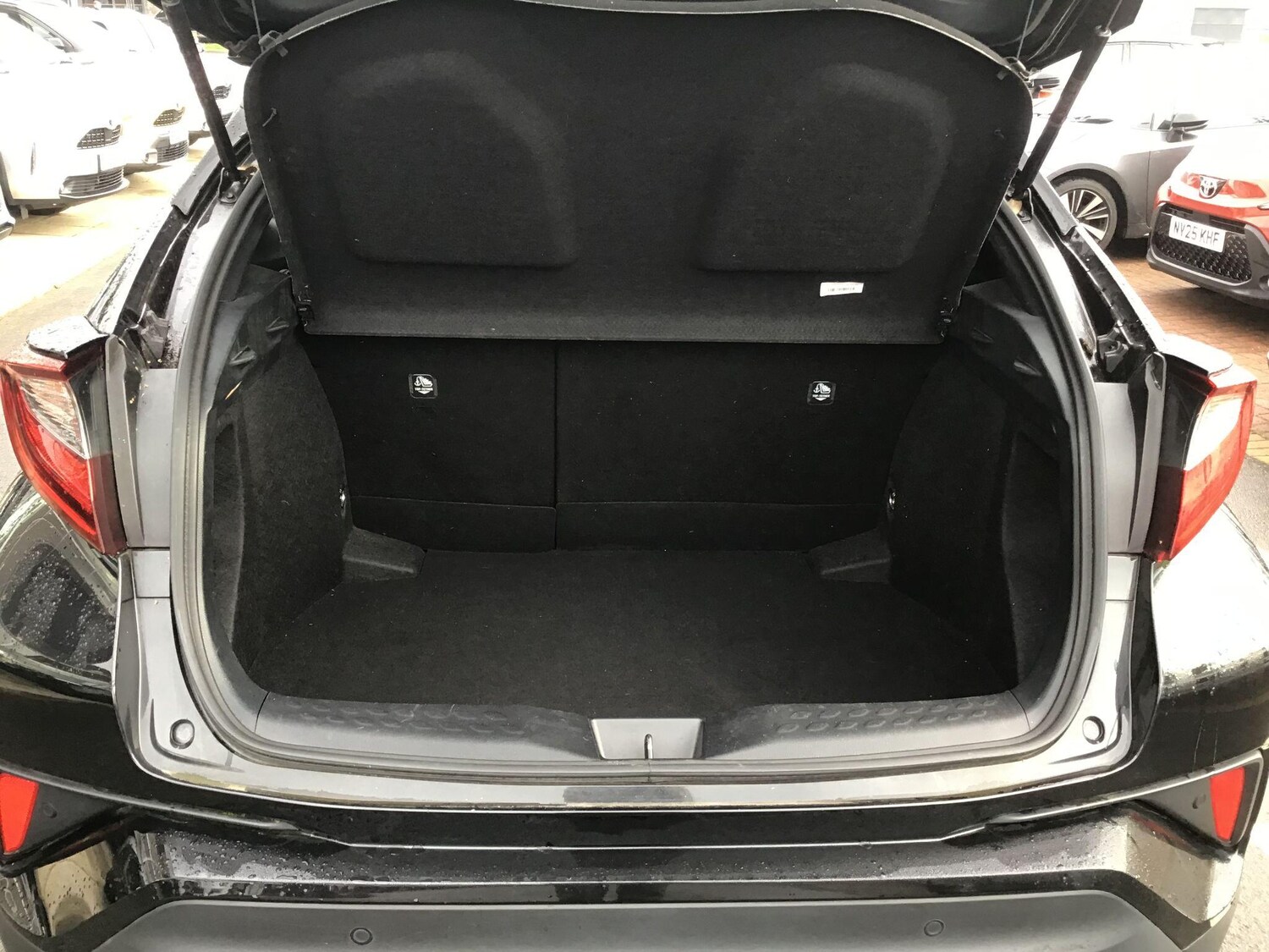 Used Toyota C-HR 2021 for sale - 76473866: Photo 15