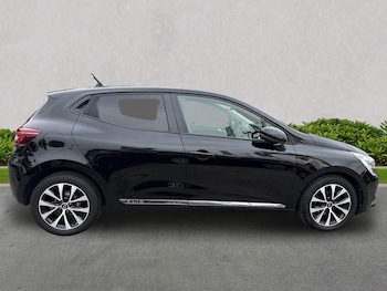 Used Renault Clio 2020 for sale - 76257740: Photo