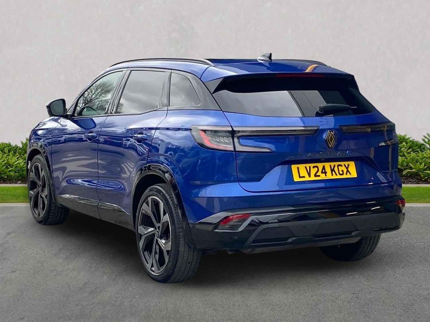 Used Renault Austral 2024 for sale - 78131835: Photo 2
