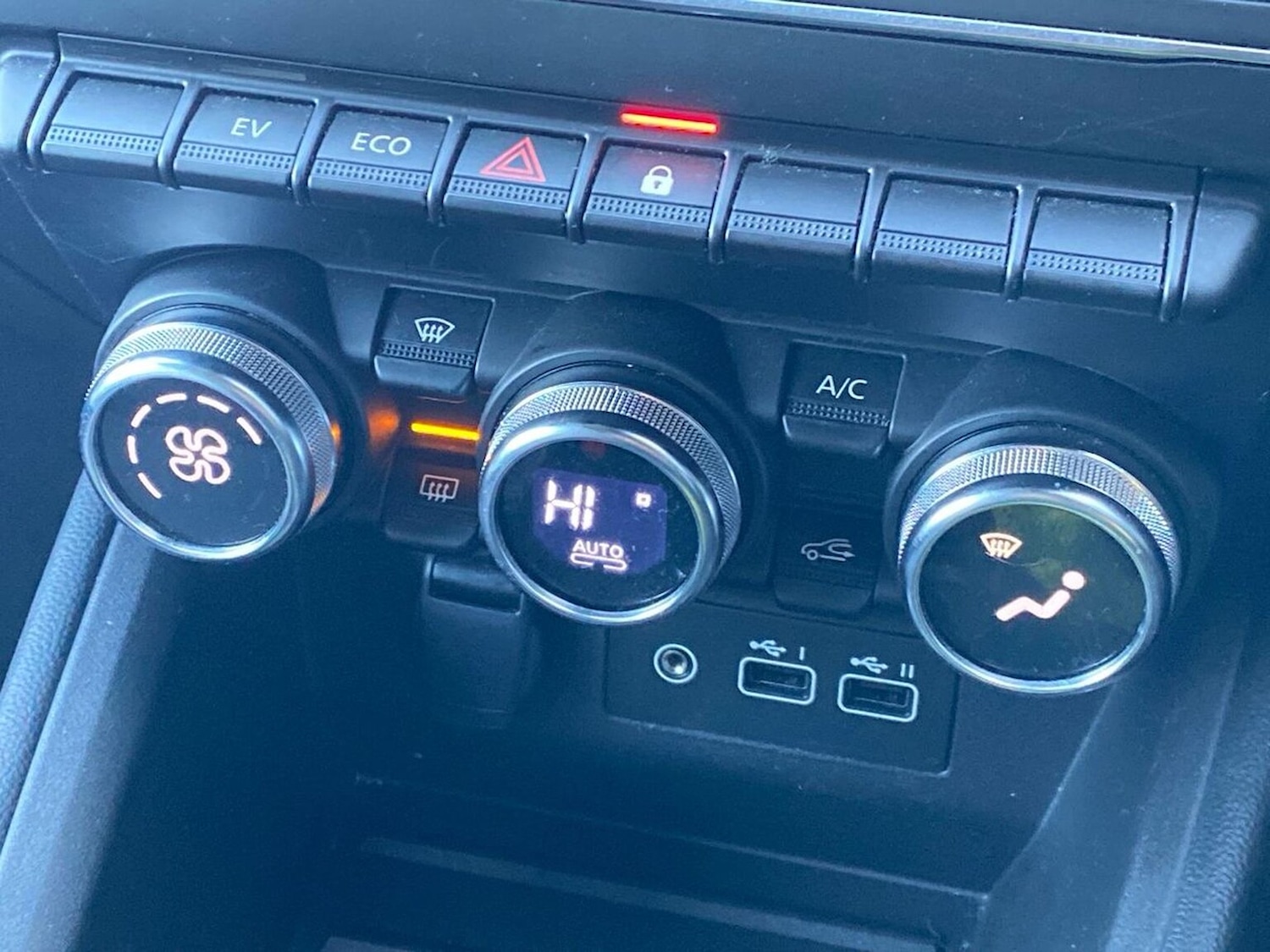 Used Renault Clio 2025 for sale - 76605578: Photo 12