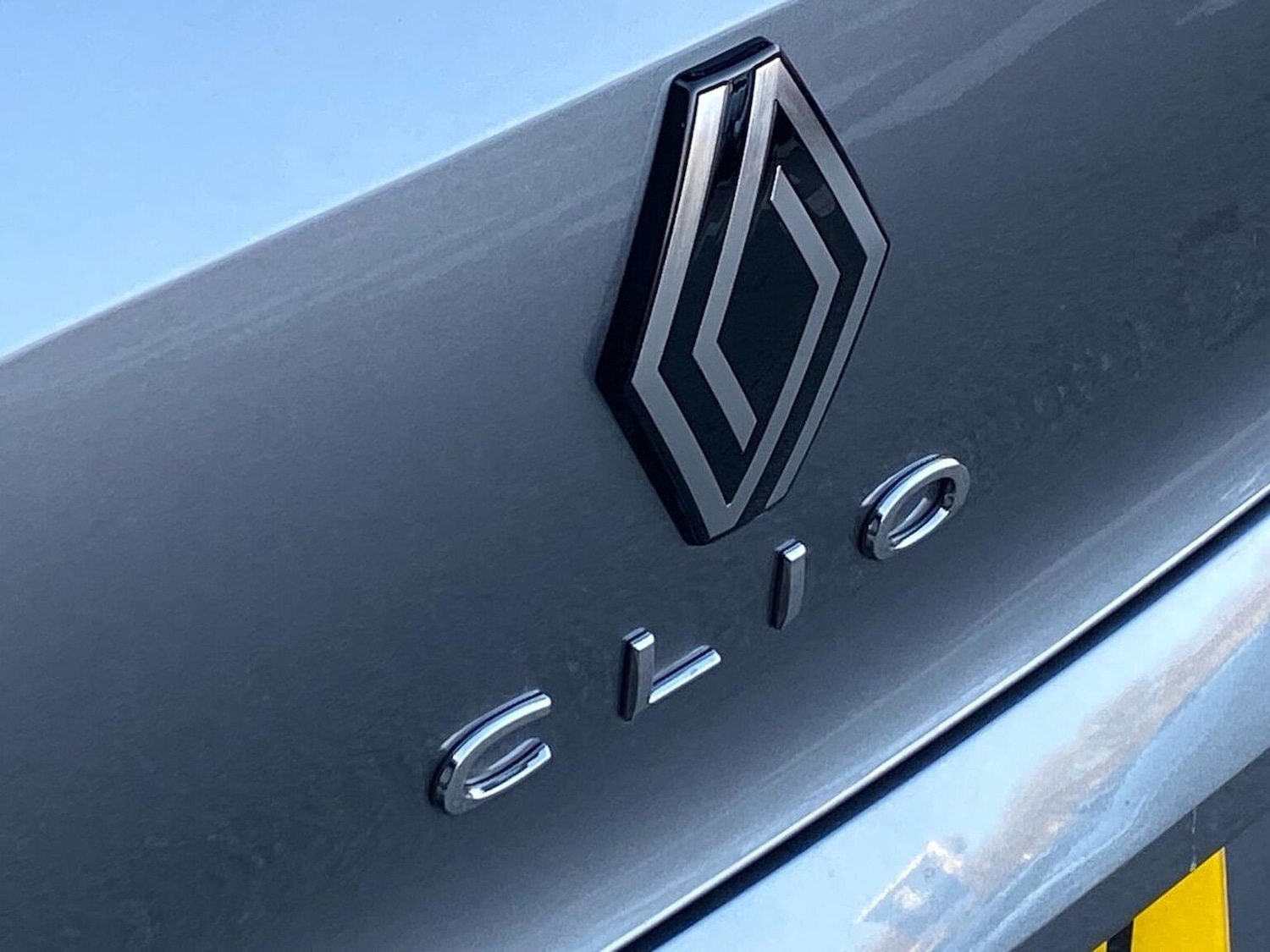 Used Renault Clio 2025 for sale - 76605578: Photo 35