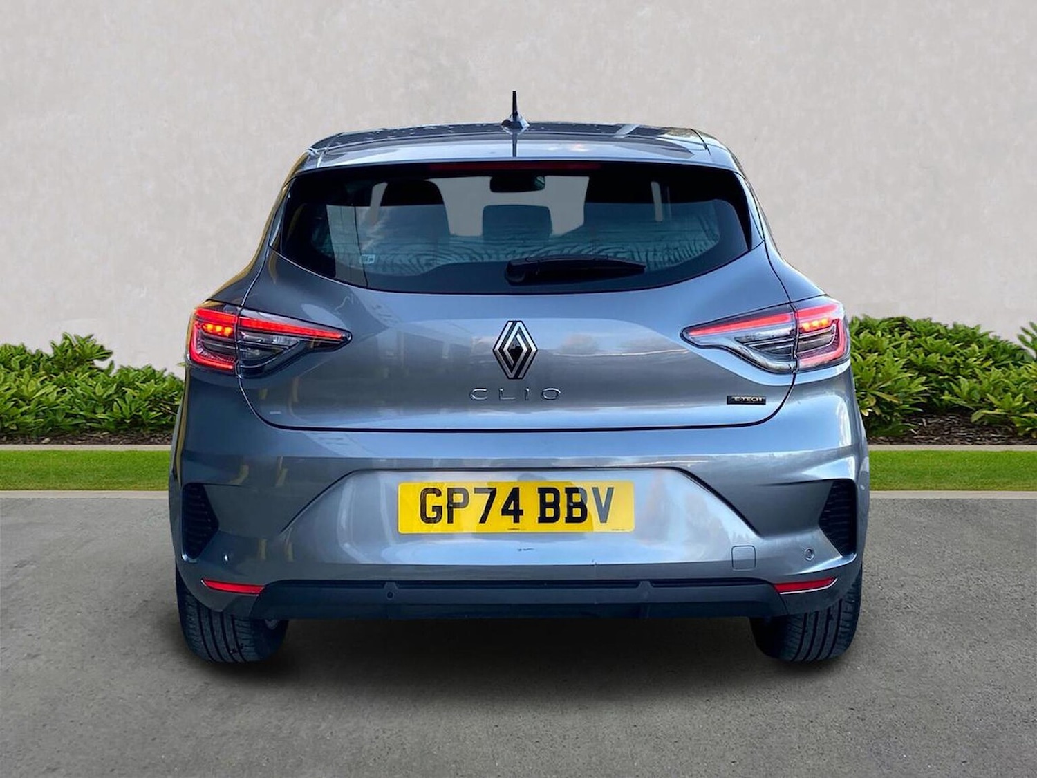 Used Renault Clio 2025 for sale - 76605578: Photo 4