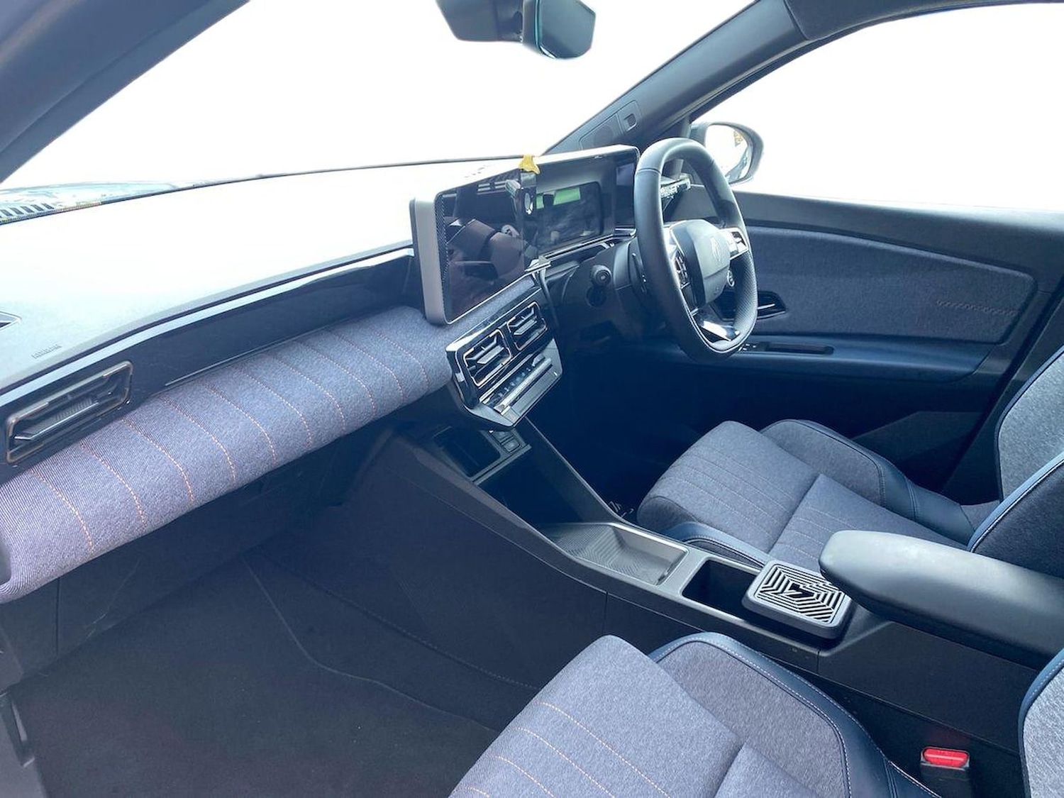 Used Renault 4 2025 for sale - 78151004: Photo 9