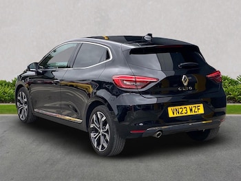 Used Renault Clio 2023 for sale - 75475921: Photo