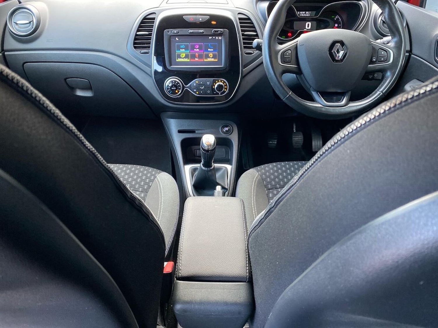 Used Renault Captur 2018 for sale - 76340641: Photo 13