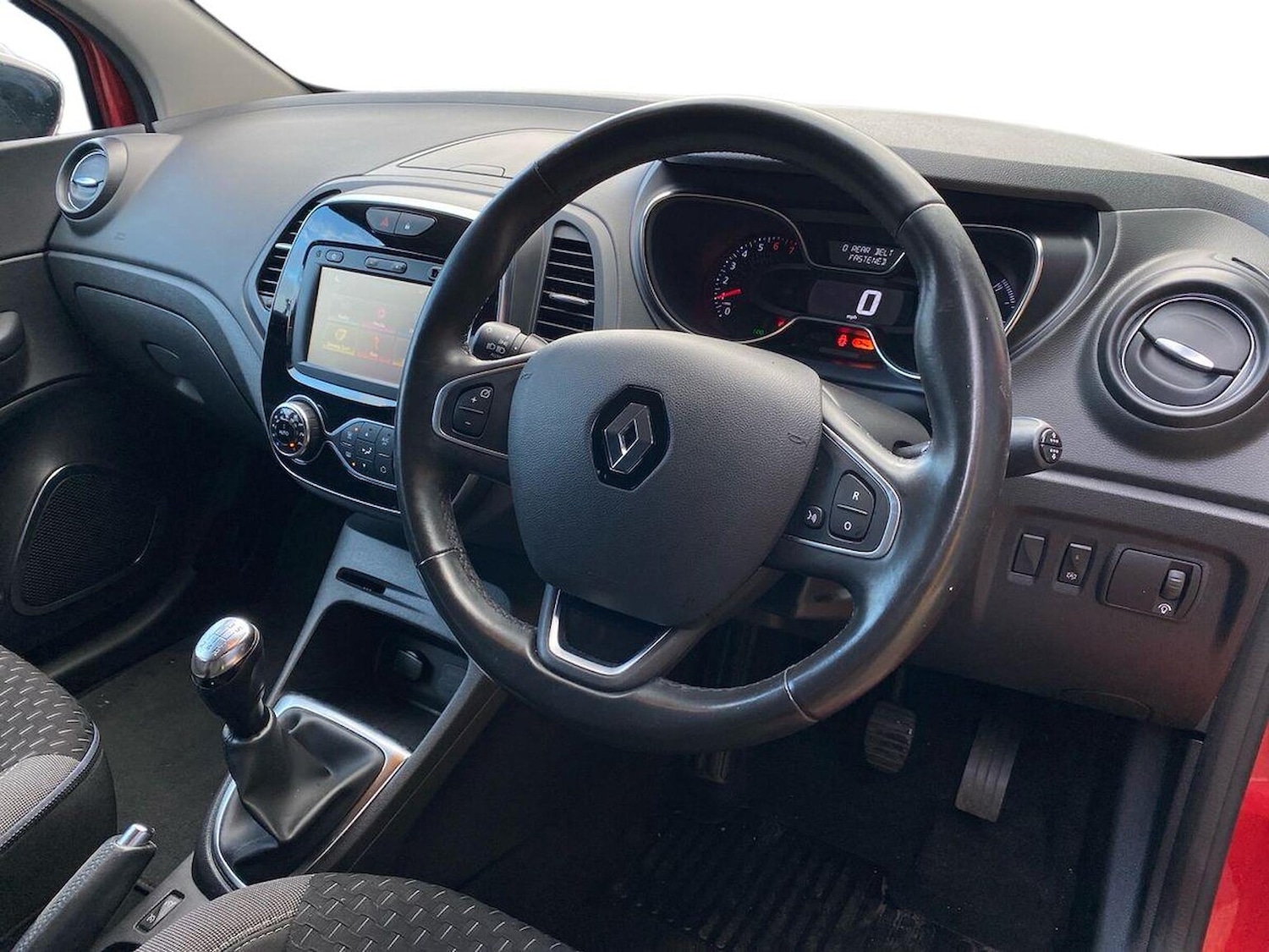 Used Renault Captur 2018 for sale - 76340641: Photo 15