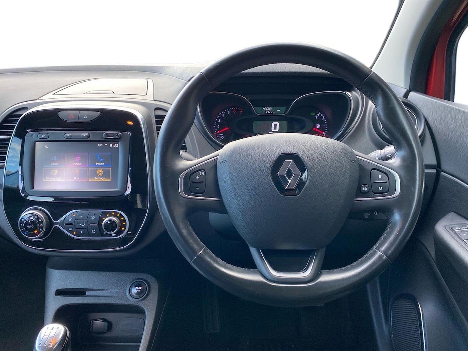 Used Renault Captur 2018 for sale - 76340641: Photo 9