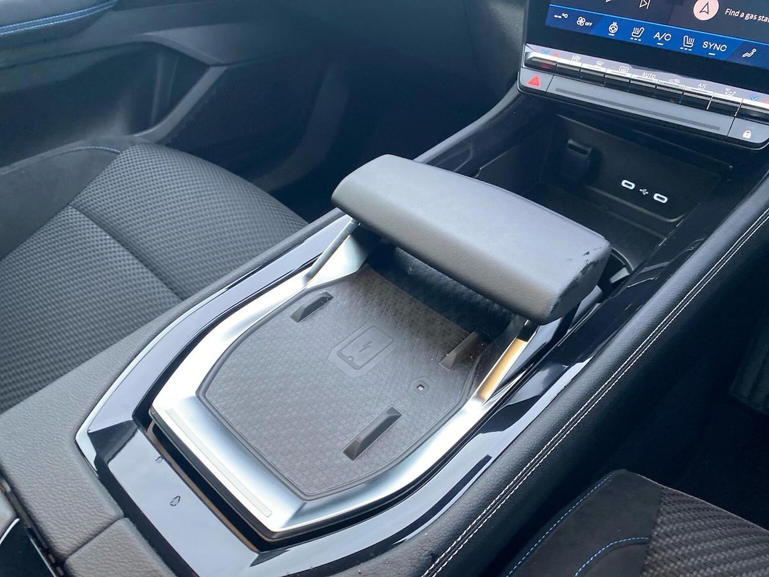 Used Renault Austral 2025 for sale - 76947020: Photo 13