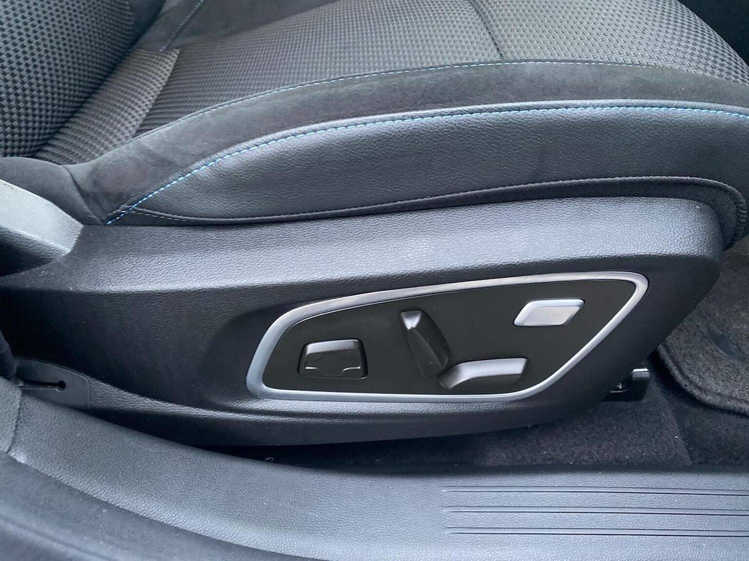 Used Renault Austral 2025 for sale - 76947020: Photo 30