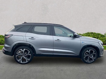 Used Renault Austral 2025 for sale - 76947020: Photo