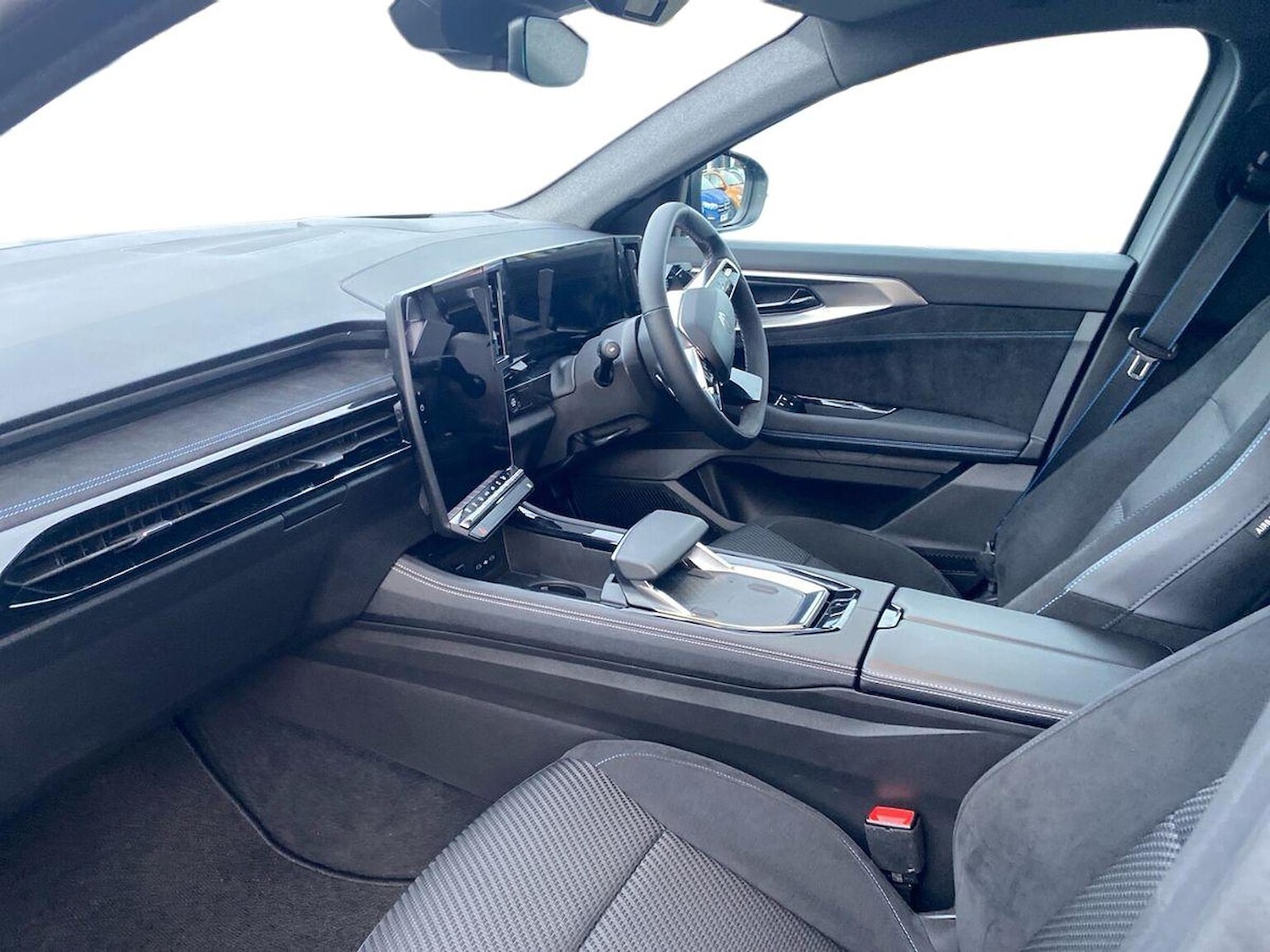 Used Renault Austral 2025 for sale - 76947020: Photo 7