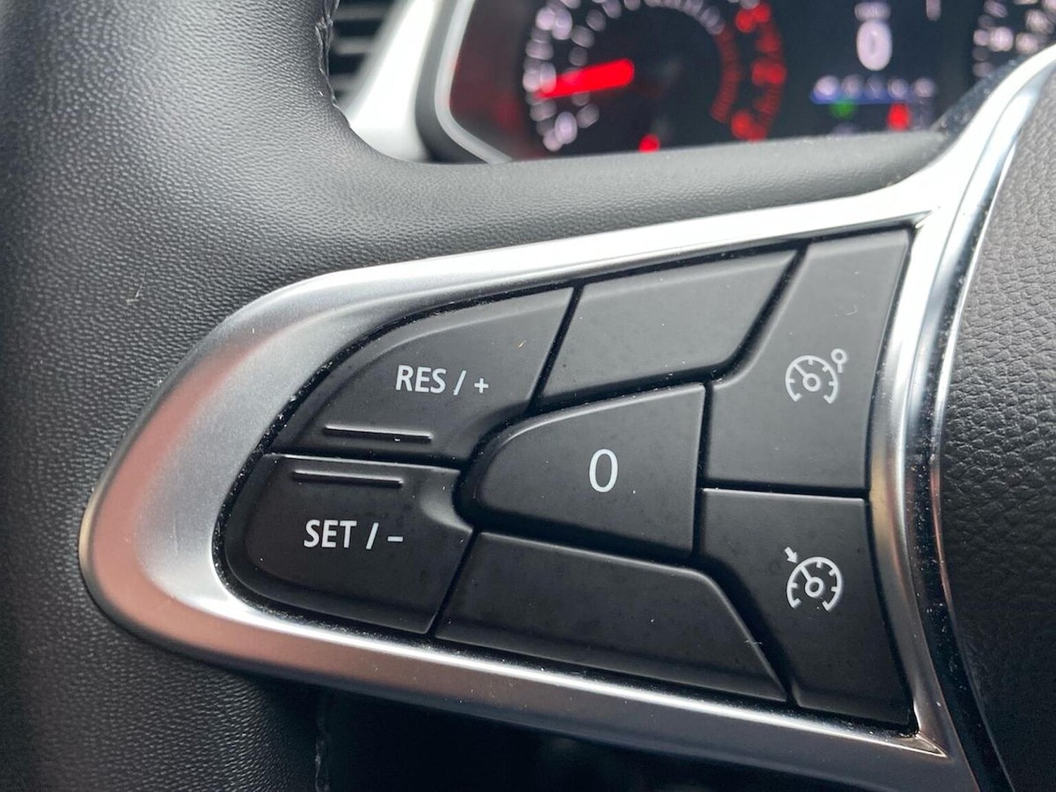 Used Renault Captur 2021 for sale - 76879719: Photo 25