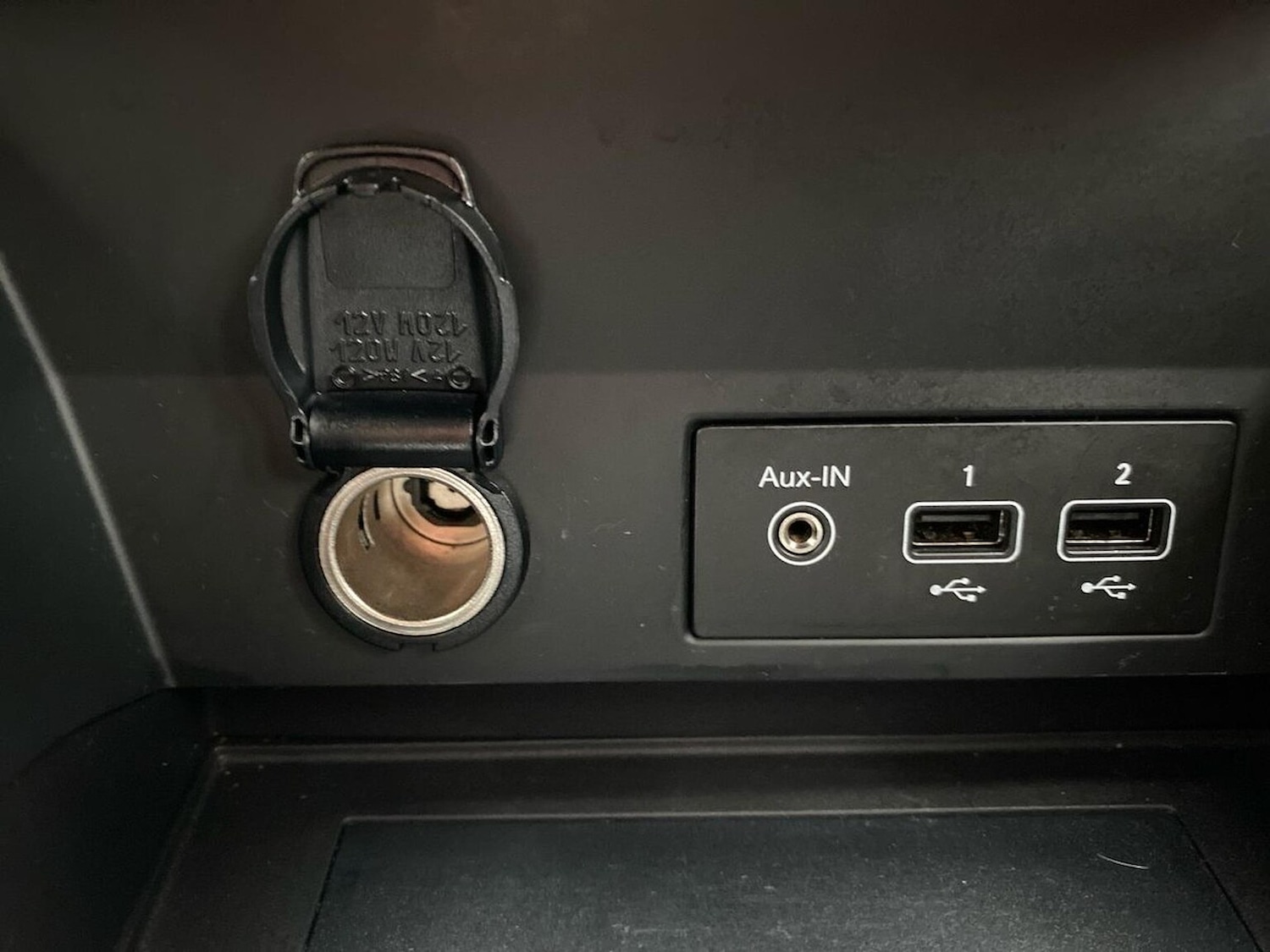 Used Renault Captur 2021 for sale - 76879719: Photo 42