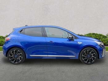 Used Renault Clio 2023 for sale - 77488321: Photo